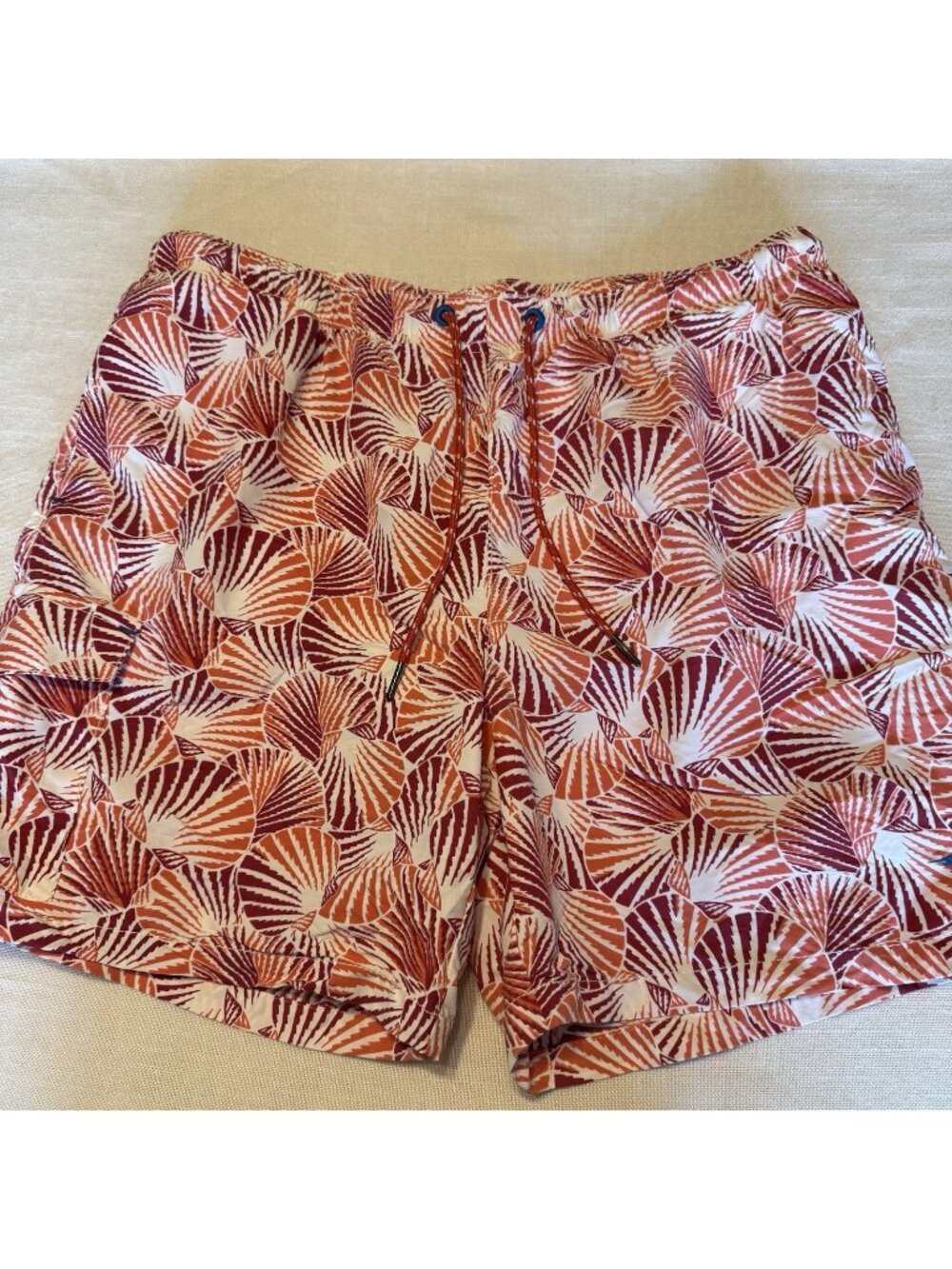 Men's Tommy Bahama Relax "Shell We Dance" Shell Print Lined Swim Trunks - Large